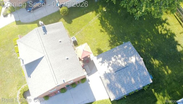 220 Winry Drive, Rochester Hills, MI 48307