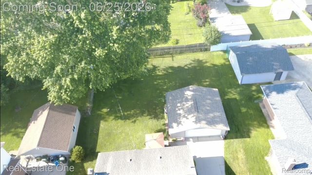 220 Winry Drive, Rochester Hills, MI 48307