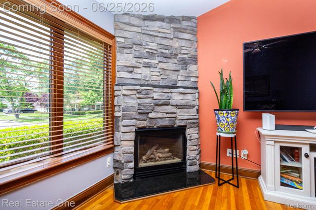 220 Winry Drive, Rochester Hills, MI 48307