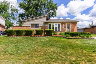 220 Winry Drive, Rochester Hills, MI 48307