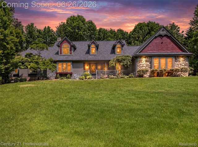 9200 Fox Hollow Road, Independence Charter Township, MI 48348