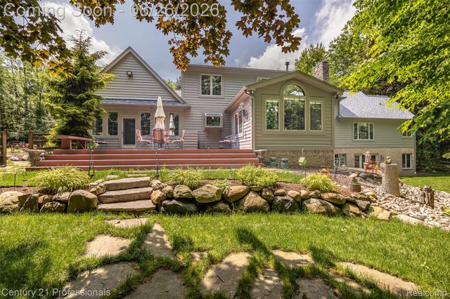 9200 Fox Hollow Road, Independence Charter Township, MI 48348