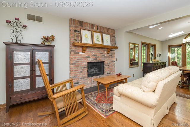 9200 Fox Hollow Road, Independence Charter Township, MI 48348