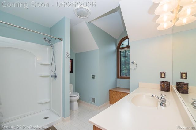 9200 Fox Hollow Road, Independence Charter Township, MI 48348