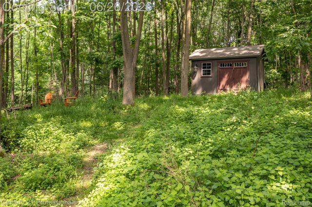 9200 Fox Hollow Road, Independence Charter Township, MI 48348