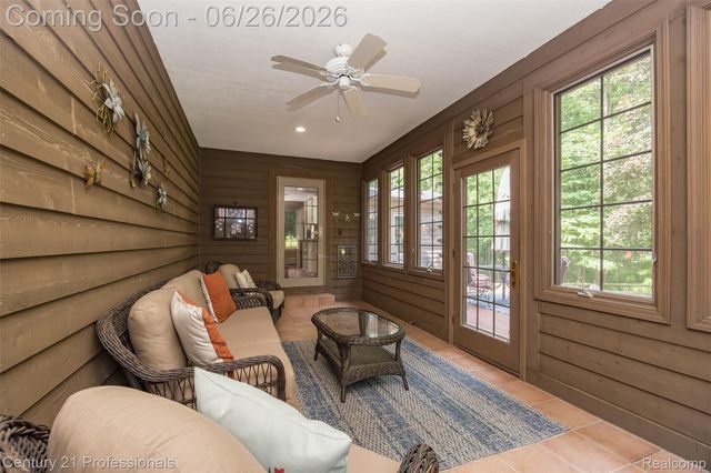 9200 Fox Hollow Road, Independence Charter Township, MI 48348