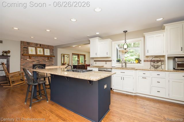 9200 Fox Hollow Road, Independence Charter Township, MI 48348