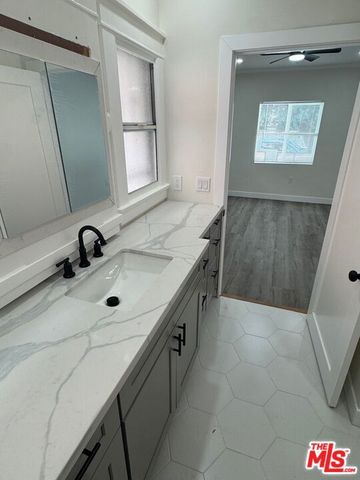 241 N Park View Street 243, Los Angeles, CA 90026