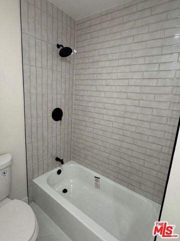 241 N Park View Street 243, Los Angeles, CA 90026
