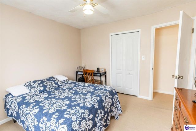 1526 Sanders Lane, Louisville, KY 40216