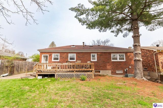 1526 Sanders Lane, Louisville, KY 40216