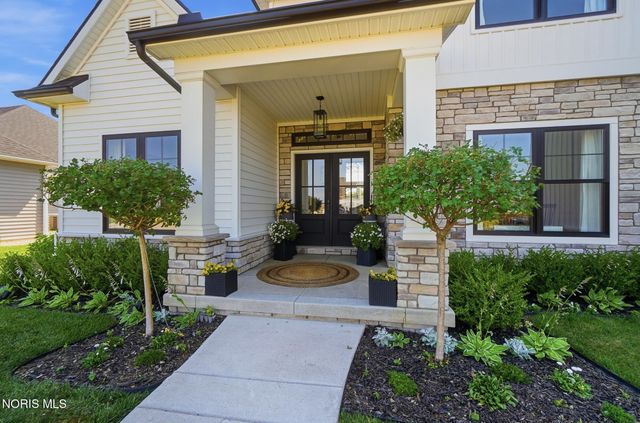 112 Grey Bridge Court, Perrysburg, OH 43551