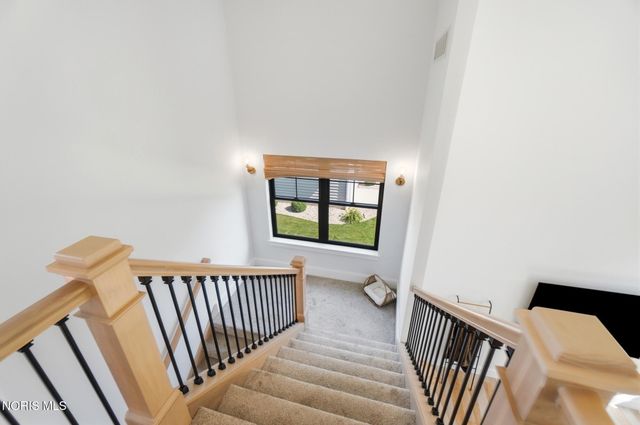 112 Grey Bridge Court, Perrysburg, OH 43551