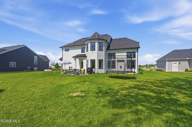 112 Grey Bridge Court, Perrysburg, OH 43551