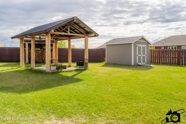 5010 E Fetlock Drive, Wasilla, AK 99654