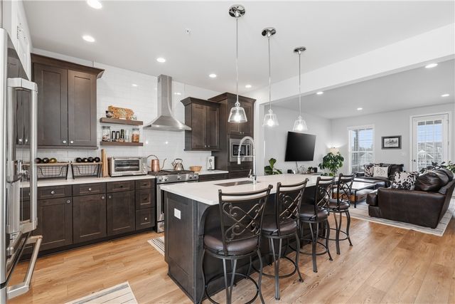 318 Harlequin St, Cranberry Twp, PA 16066