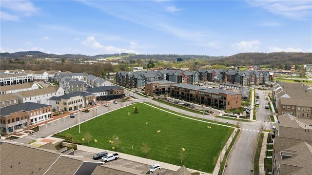 318 Harlequin St, Cranberry Twp, PA 16066