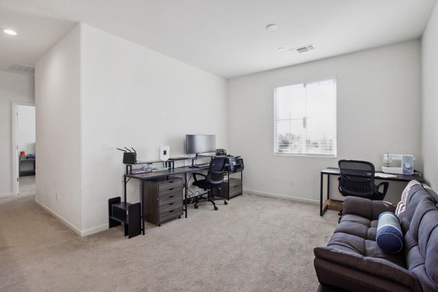 10361 Dynamic Way, Elk Grove, CA 95757