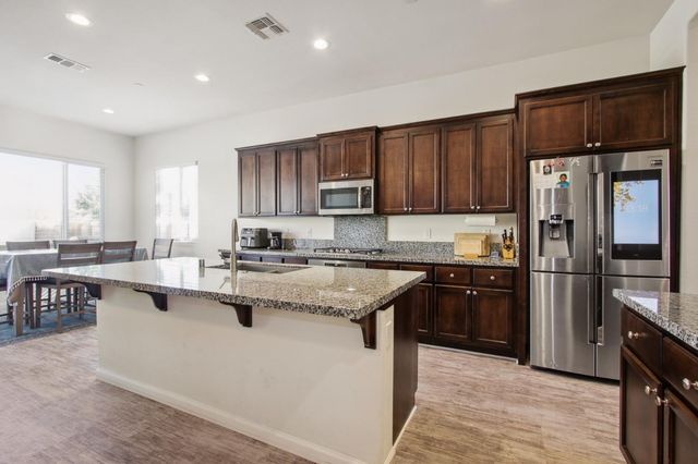 10361 Dynamic Way, Elk Grove, CA 95757