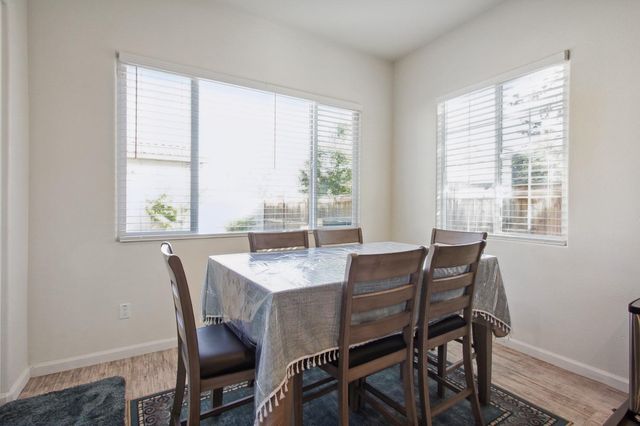 10361 Dynamic Way, Elk Grove, CA 95757