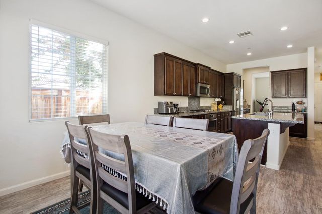 10361 Dynamic Way, Elk Grove, CA 95757