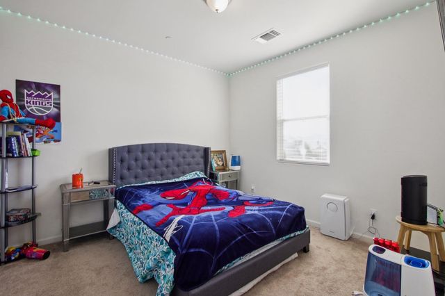 10361 Dynamic Way, Elk Grove, CA 95757