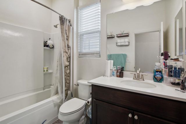 10361 Dynamic Way, Elk Grove, CA 95757