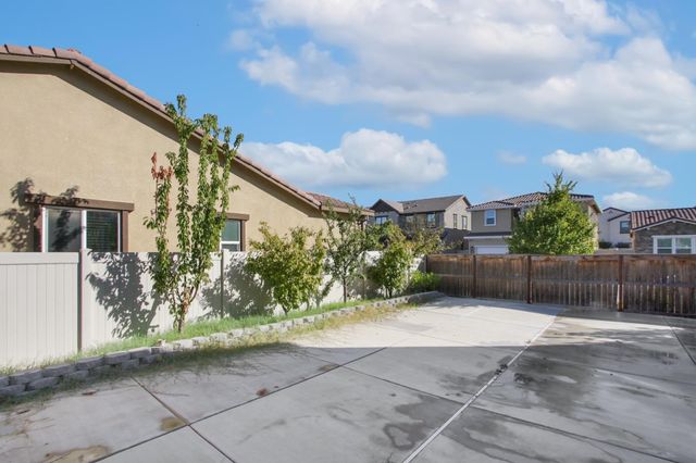 10361 Dynamic Way, Elk Grove, CA 95757