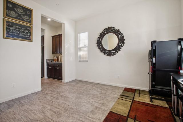 10361 Dynamic Way, Elk Grove, CA 95757