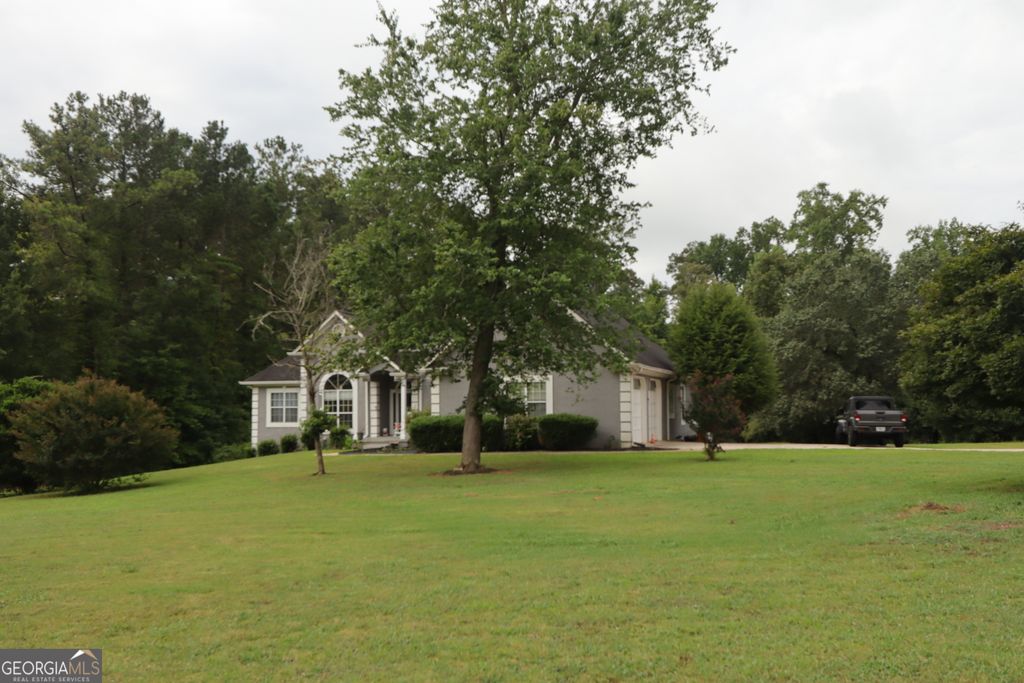12136 Edgewater Drive, Hampton, GA 30228