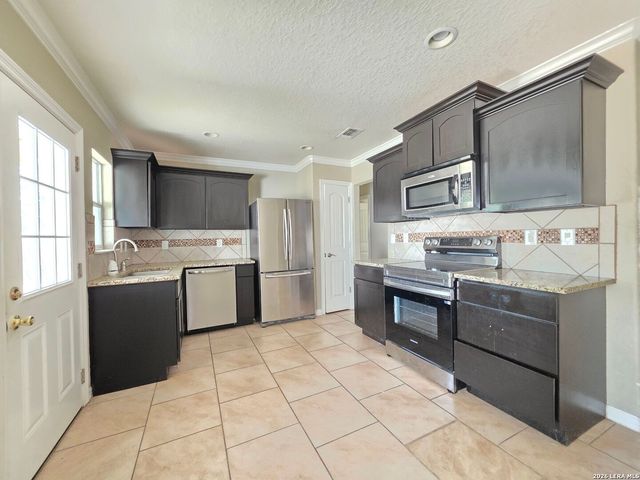 7203 Westshire Dr., San Antonio, TX 78227