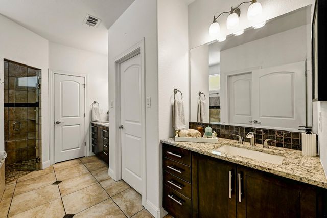 9402 Springwood DR, Austin, TX 78750