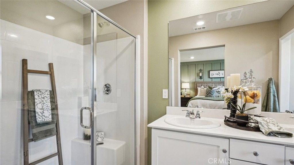 Image 13 of property listing at 31238 Maple Bark Drive, Winchester, CA 92596