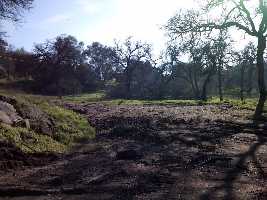 Image 5 of property listing at 38949 Roundtree Lane, Yokuts Valley, CA 93675