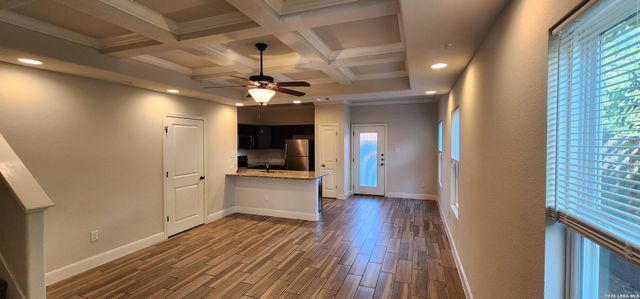 6423 Melanzane Ave Unit 104, San Antonio, TX 78233