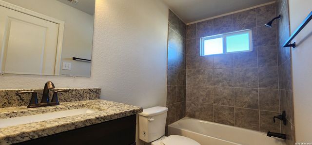 6423 Melanzane Ave Unit 104, San Antonio, TX 78233