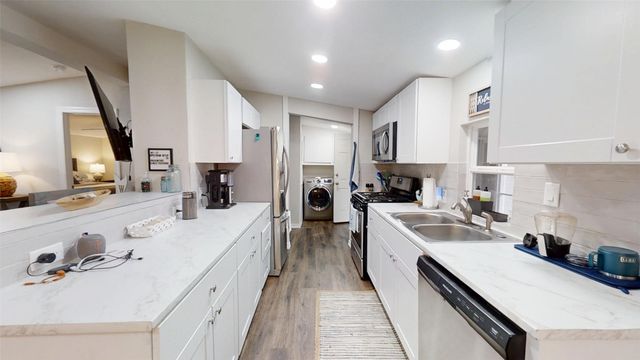 3703 Hartwood Drive, Granbury, TX 76049
