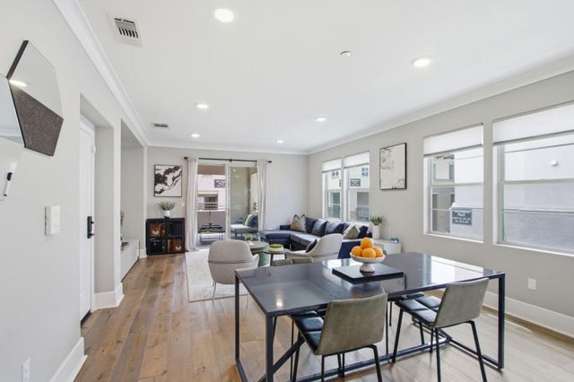 1069 Bigleaf Place 202, San Jose, CA 95131