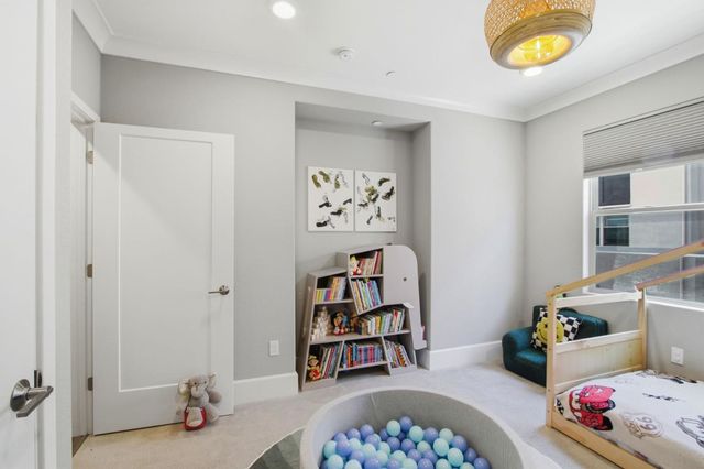 1069 Bigleaf Place 202, San Jose, CA 95131
