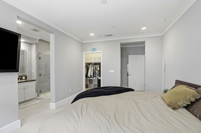 1069 Bigleaf Place 202, San Jose, CA 95131