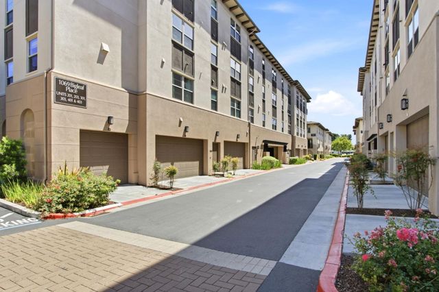 1069 Bigleaf Place 202, San Jose, CA 95131
