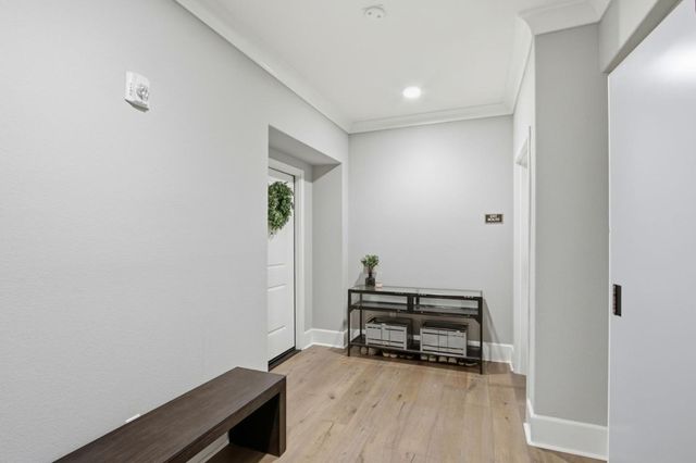 1069 Bigleaf Place 202, San Jose, CA 95131