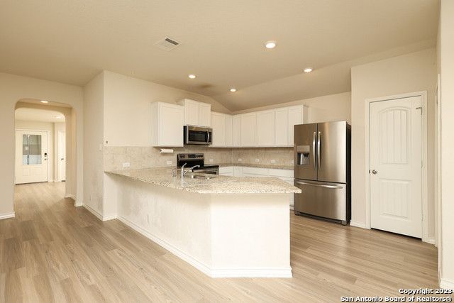 325 COLBERT FERRY, Cibolo, TX 78108