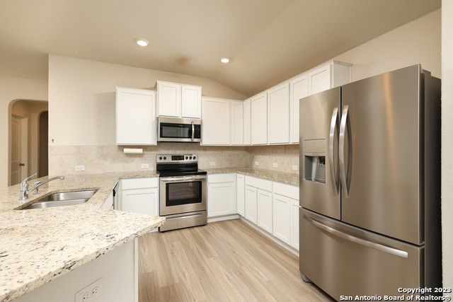 325 COLBERT FERRY, Cibolo, TX 78108