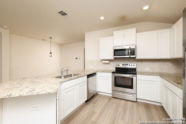 325 COLBERT FERRY, Cibolo, TX 78108