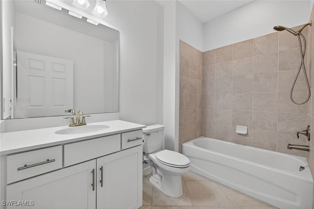 12041 Santaluz DR 202, Fort Myers, FL 33913