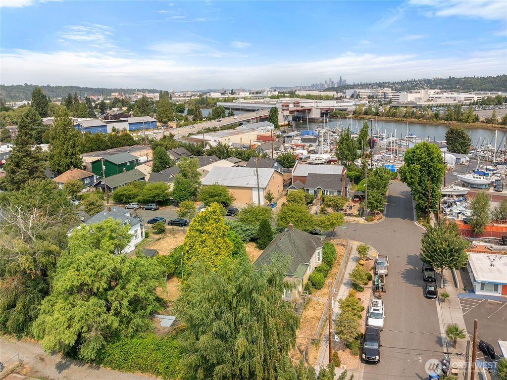1445 S Cloverdale Street, Seattle, WA 98108