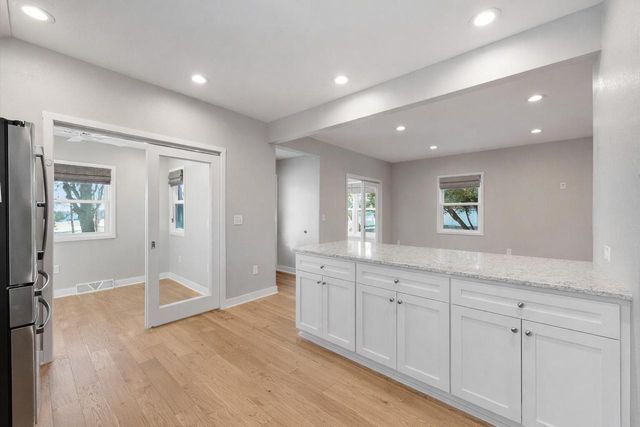 1050-1052 Arrowhead ROAD, Grafton, WI 53024