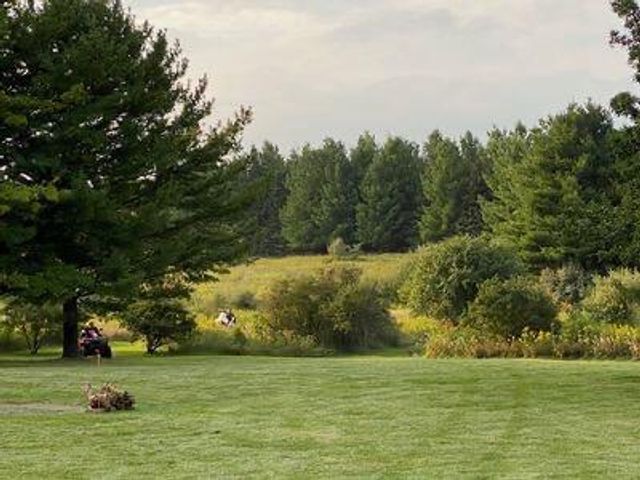 1050-1052 Arrowhead ROAD, Grafton, WI 53024