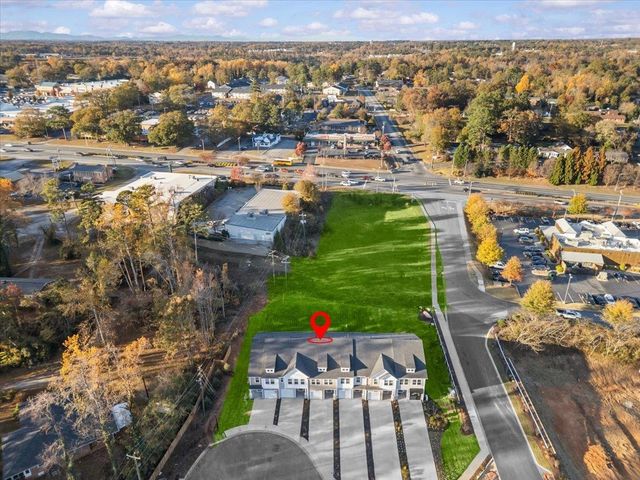 411 W Parima Court, Spartanburg, SC 29301